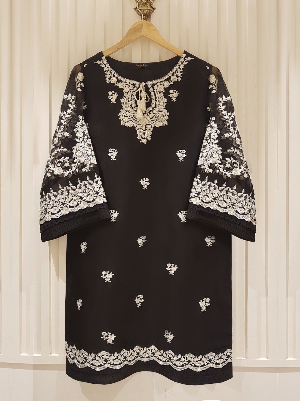 Agha Noor Heavy Embroidered with pearl hand work organza dupatta-GA101 Gul Attire Agha Noor Heavy Embroidered with pearl hand work organza dupatta-GA101 Gul Attire