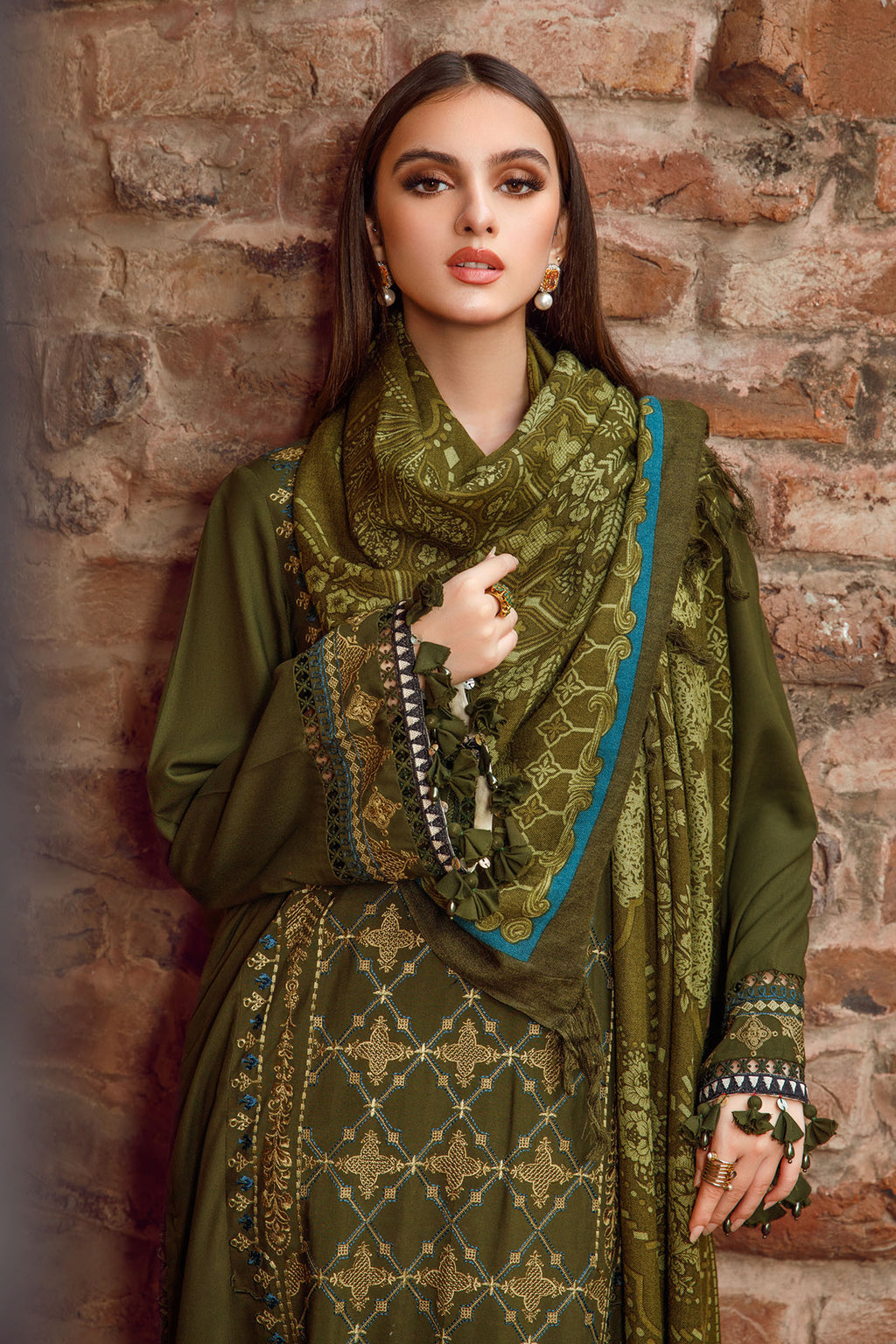 MARIA B - 3PC LAWN EMBROIDERED SHIRT WITH CHIFFON EMBROIDERED DUPATTA AND COTTON TROUSER - KPR-YL2 main image 1