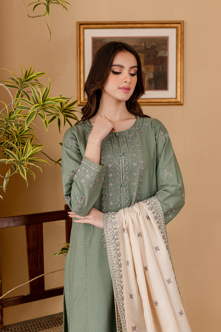 Libaas Embroidered Dhanak 3pc with Embroidered Shawl- GA2119